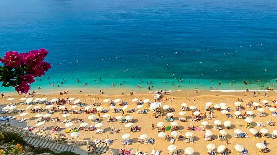 Avrupa'nın en iyi 10 plajı belli oldu. Listede Türkiye'den de bir plaj var