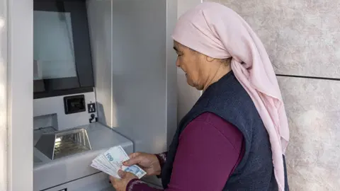 Emekli maaşı ödemeleri ne zaman yatacak? SGK, Bağ-Kur, Emekli Sandığı maaş