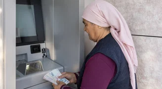 Emekli maaşı ödemeleri ne zaman yatacak? SGK, Bağ-Kur, Emekli Sandığı maaş ödemeleri başladıEmekli maaşı ödemeleri, 2026 Kurban Bayramı öncesinde milyonlarca emeklinin gündeminde yer alıyor. Çalışma ve Sosyal Güvenlik Bakanı Vedat Işıkhan tarafından yapılan açıklama sonrasında SGK, Bağ-Kur ve Emekli