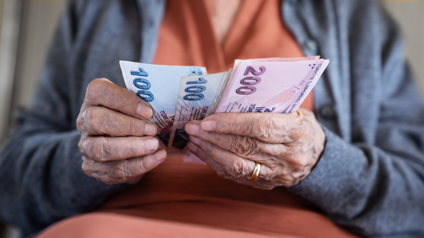 Bayram ikramiyeleri ne zaman yatacak? 2026 Kurban Bayramı emekli ikramiye ödemeleri