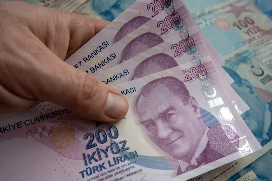 Düşük maaşla çalışanlara kötü haber. Kısıtlama geldi, yürürlüğe girdi 