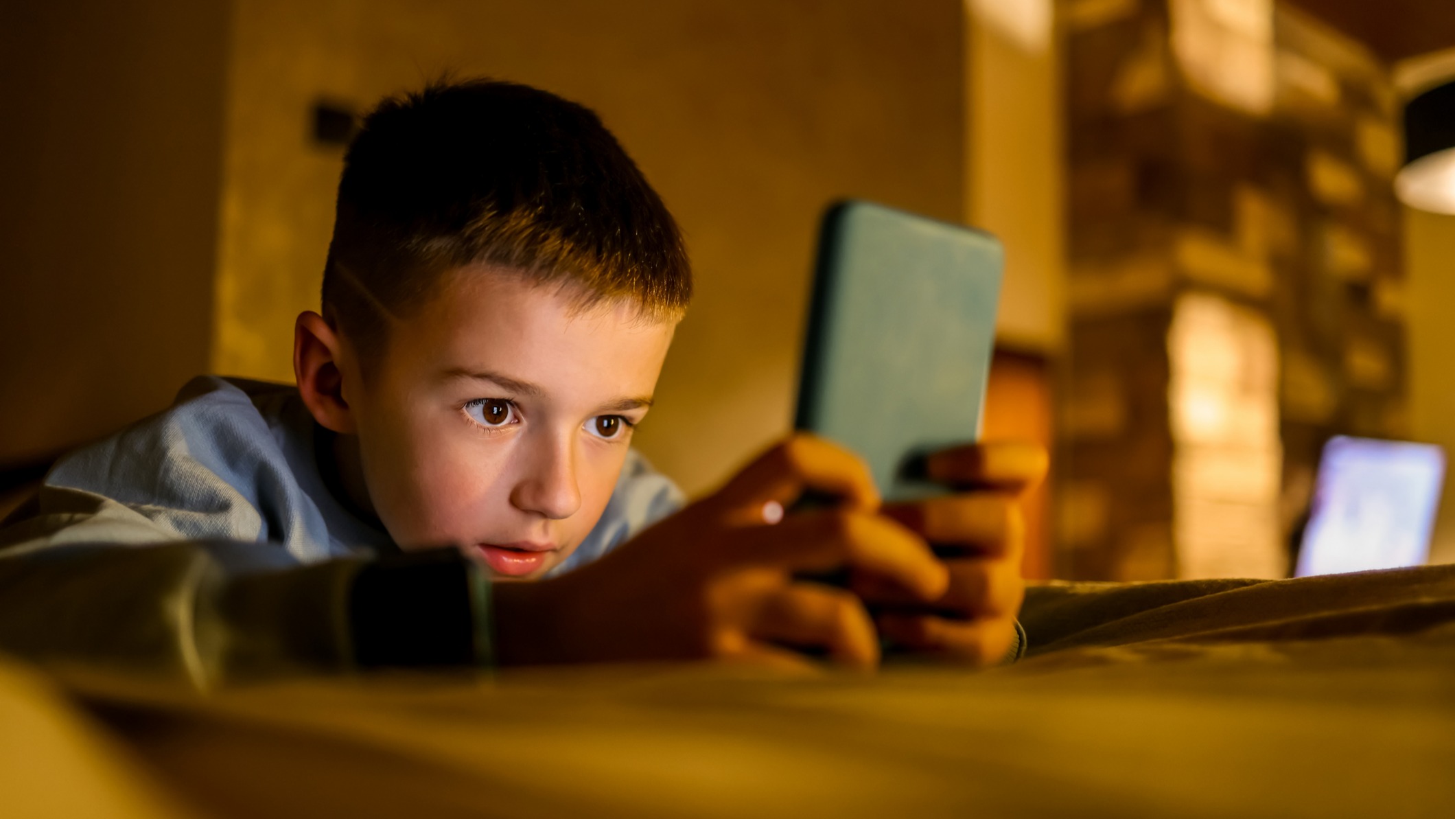 Portekiz'de çocuklara sosyal medya düzenlemesi. Hem yasak hem ebeveyn denetimi geliyor