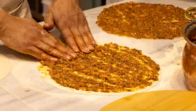 Lahmacun harcında kalp, köftede kanatlı... Taklit-tağşiş listesi güncellendi