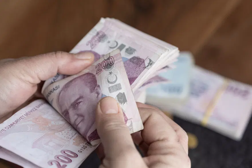 EKONOMİSTLERİN ENFLASYON BEKLENTİSİ NE YÖNDE? 2 EKONOMİSTLERİN ENFLASYON BEKLENTİSİ NE YÖNDE? 2