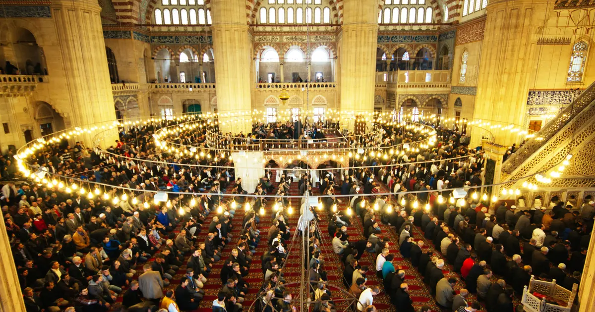 Bayram namazı saatleri 2026: Bayram namazı saat kaçta kılınacak? İstanbul, Ankara, İzmir ve tüm illerin bayram namazı saatleri