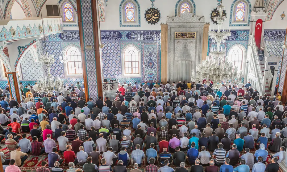 İstanbul'da bayram namazı saat kaçta? 2026 Diyanet İstanbul Kurban Bayramı namaz vakti