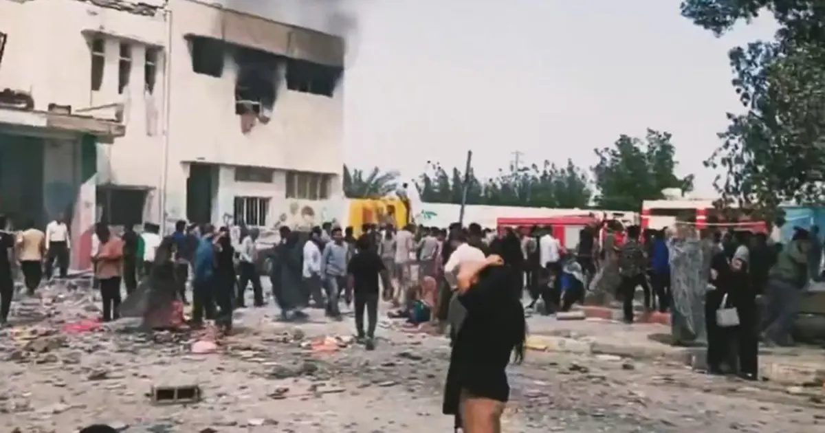 İsrail, İran'da okul vurdu. Çok sayıda çocuk hayatını kaybetti