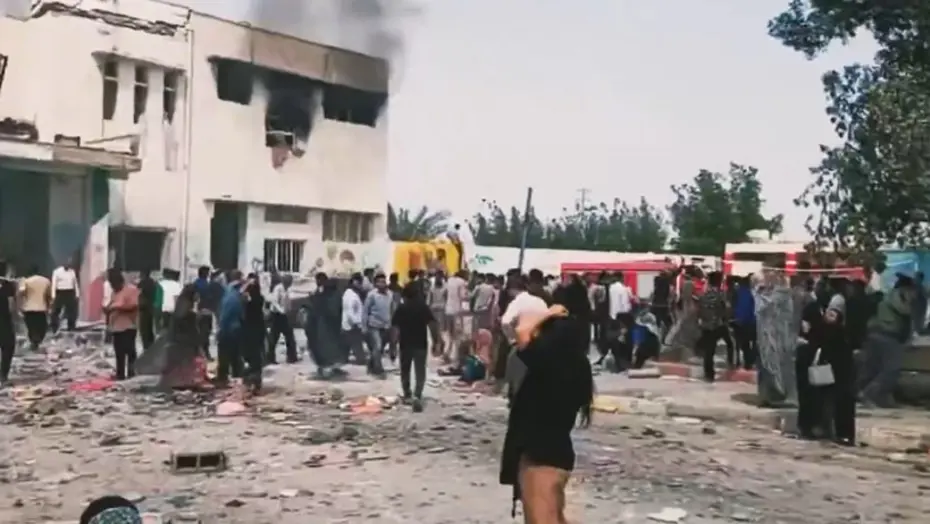 İsrail, İran'da okul vurdu. Çok sayıda çocuk hayatını kaybetti