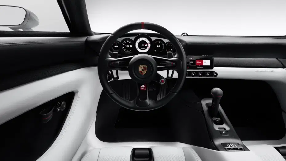 Yeni Porsche Mission S manuel vites seçeneği sunabilir