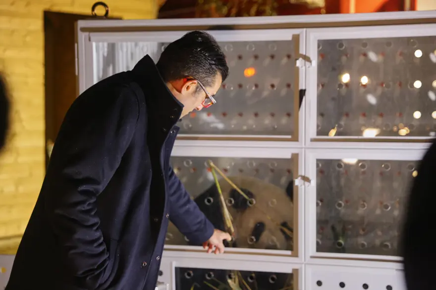 PANDALAR ÖZEL KUTULARLA UĞURLANDI 1