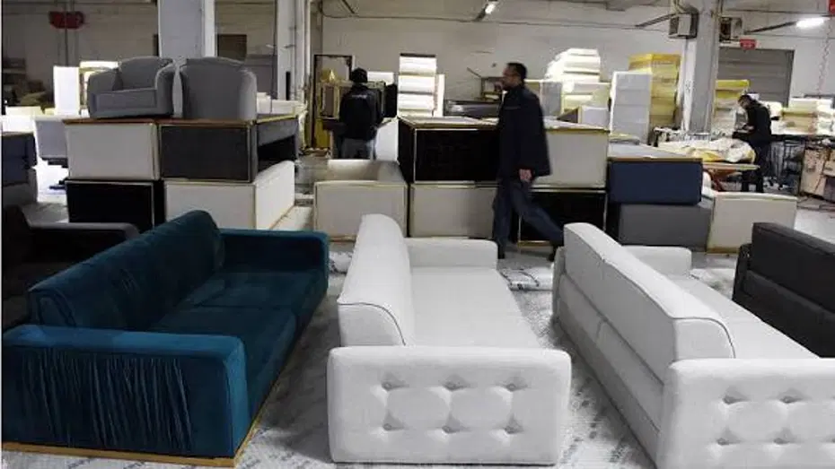 İstanbul Yenibosna'da mobilyalarda öğrencilere indirim yapıldı