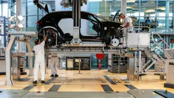 Almanya'nın otomotiv krizi genç mühendisleri işsiz bıraktı