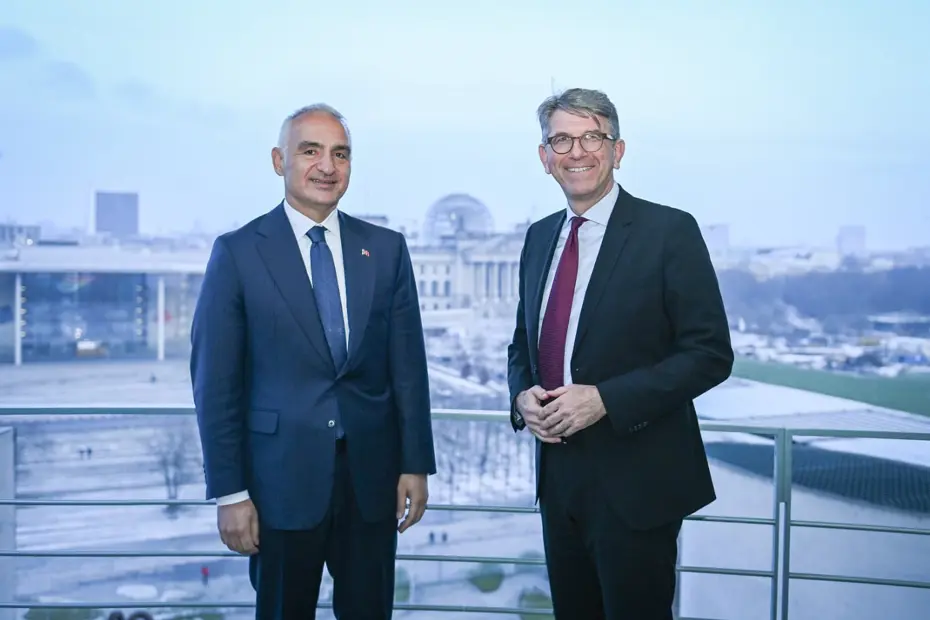 Almanya'da Göbeklitepe sergisi. Bakan Ersoy ve Alman Bakan sergi öncesi buluştu