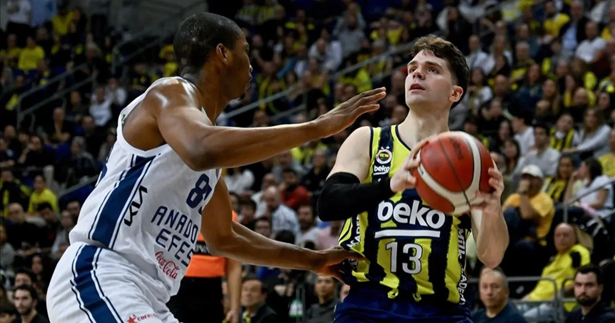 Anadolu Efes-Fenerbahçe Beko maçı ne zaman, saat kaçta ve hangi kanalda? Basketbol Süper Ligi'nde 26. hafta