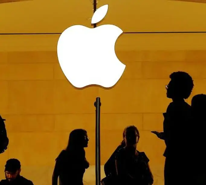 Apple, MacBook ve iPad fiyatlarına zam yaptıApple, yapay zeka sektöründeki veri merkezi yatırımlarının tetiklediği yüksek bellek ve depolama çipi maliyetleri nedeniyle MacBook ve iPad fiyatlarını yükseltti.