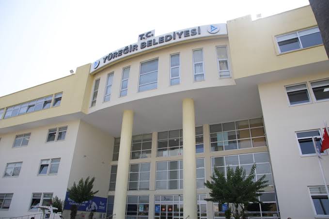 Yüreğir Belediyesi başkanvekilliği seçiminde yürütmeyi durdurma kararı