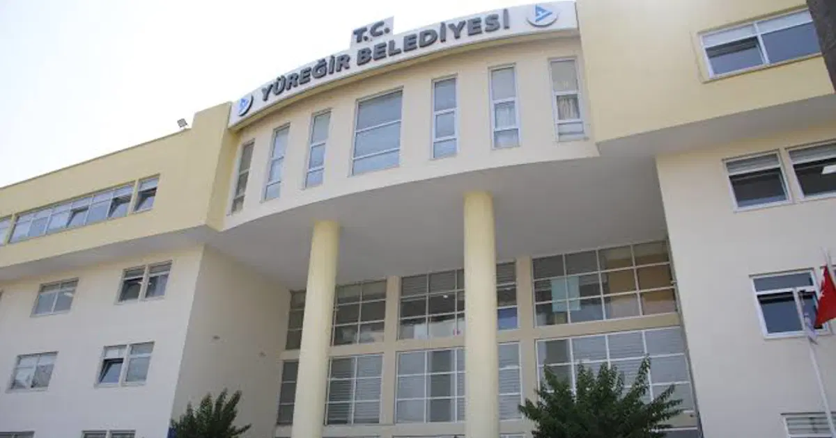 Yüreğir Belediyesi başkanvekilliği seçiminde yürütmeyi durdurma kararı