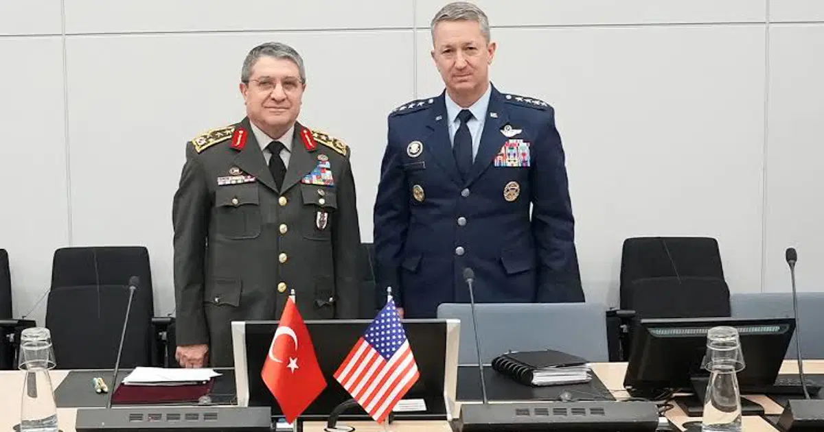 Bayraktaroğlu ABD'li mevkidaşıyla görüştü