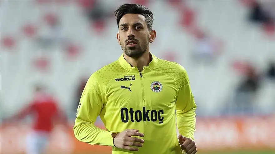 Fenerbahçe ayrılığı duyurdu, kadro dışı kalan İrfan Can Kahveci'nin yeni takımı resmileşti Fenerbahçe ayrılığı duyurdu, kadro dışı kalan İrfan Can Kahveci'nin yeni takımı resmileşti