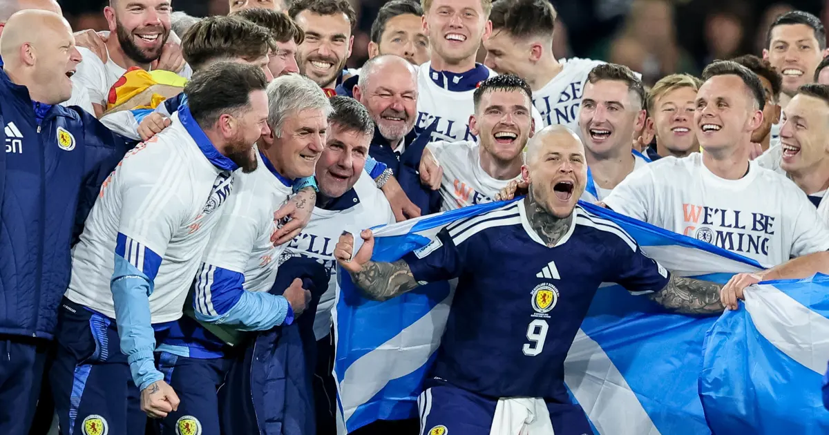 28 yıl sonra gelen zafer: İskoçlar sabaha kadar eğlendi