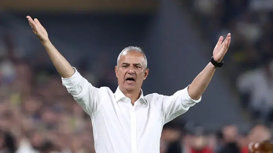 "Fenerbahçe’yi resmen tükettiler, orta alanı teslim aldılar" Spor yazarları derbi için ne dedi?