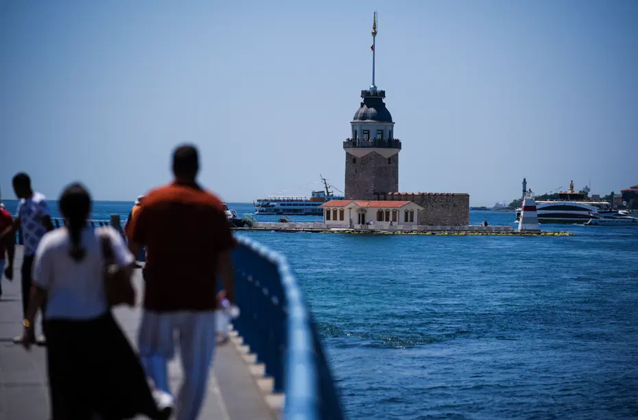 İstanbul'un gündüzü yaz gecesi üşütüyor. Meteoroloji son durumu paylaştı, 10 derece birden düşüyor 