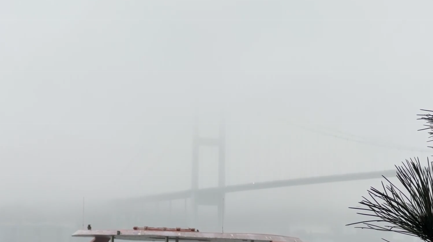 İstanbul güne sisle uyandı
