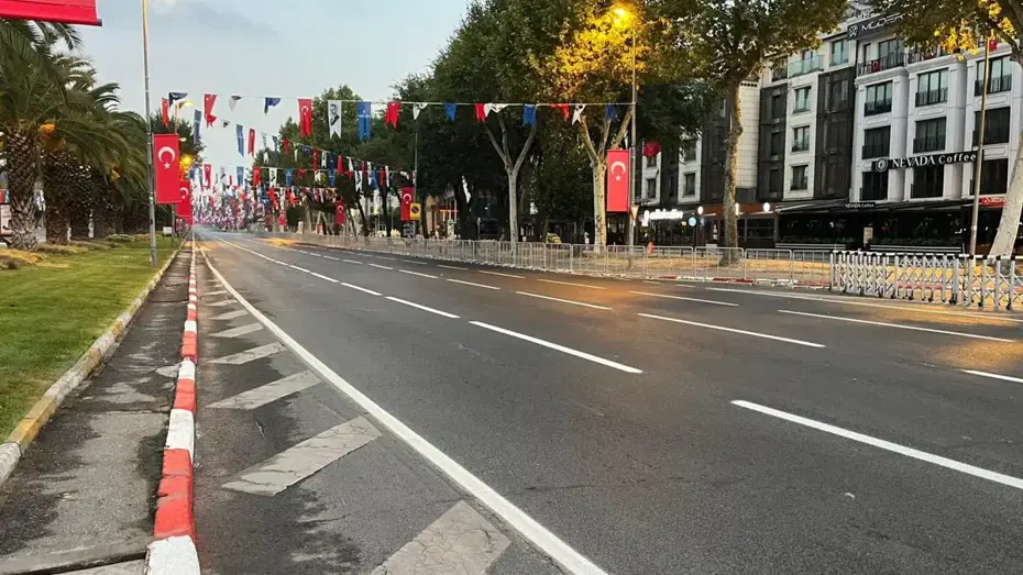 İstanbul'da pazar planı yapanlar dikkat! Üç ilçede yollar trafiğe kapanacak