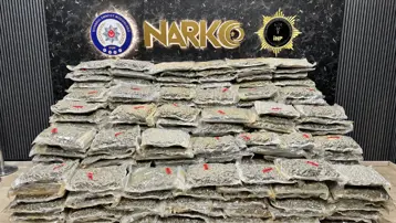 İstanbul'da dört TIR'da 527 kilo uyuşturucu ele geçirildi