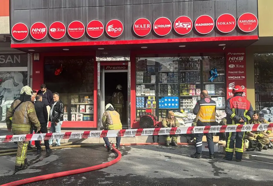 İSTOÇ Ticaret Merkezi'nde yangın paniği
