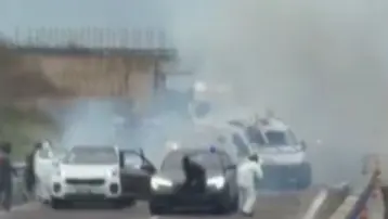 İtalya’da soygun. Zırhlı para nakil aracını patlattılar