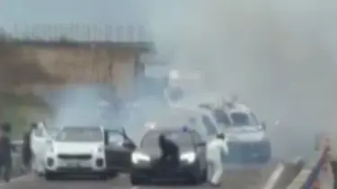 İtalya’da soygun. Zırhlı para nakil aracını patlattılar