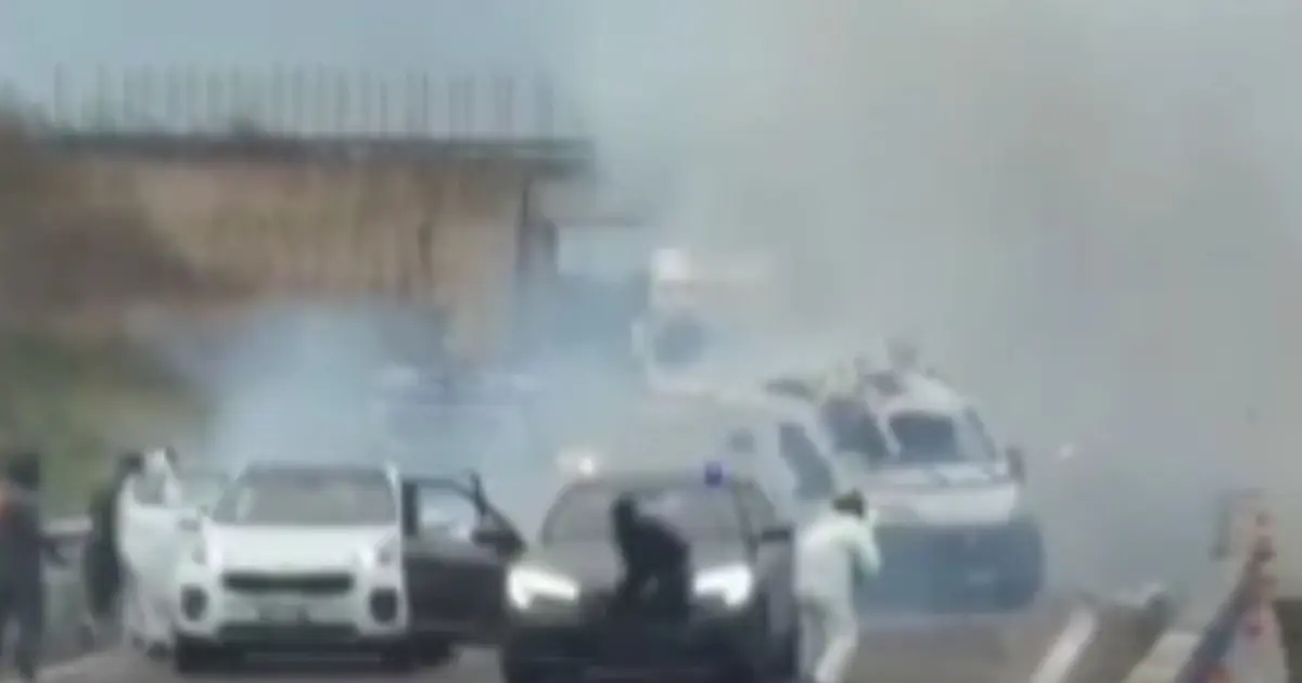 İtalya’da soygun. Zırhlı para nakil aracını patlattılar