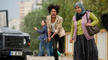 James Bond filmine sahne olmuştu, izleri siliniyor. Simge köprüde yıkım başladı