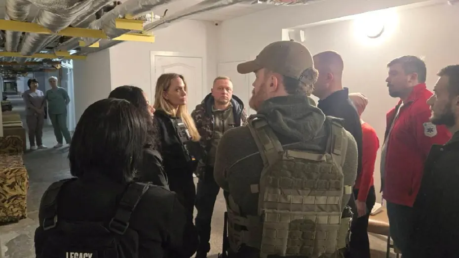 Angelina Jolie’nin Ukrayna ziyareti krize dönüştü: Şoförü zorla askere alındı