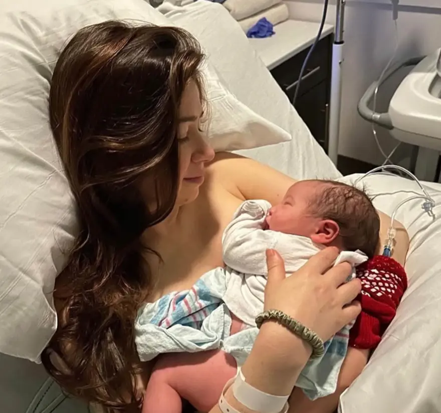 How I Met Your Mother dizisinin Ted'i Josh Radnor baba oldu 4