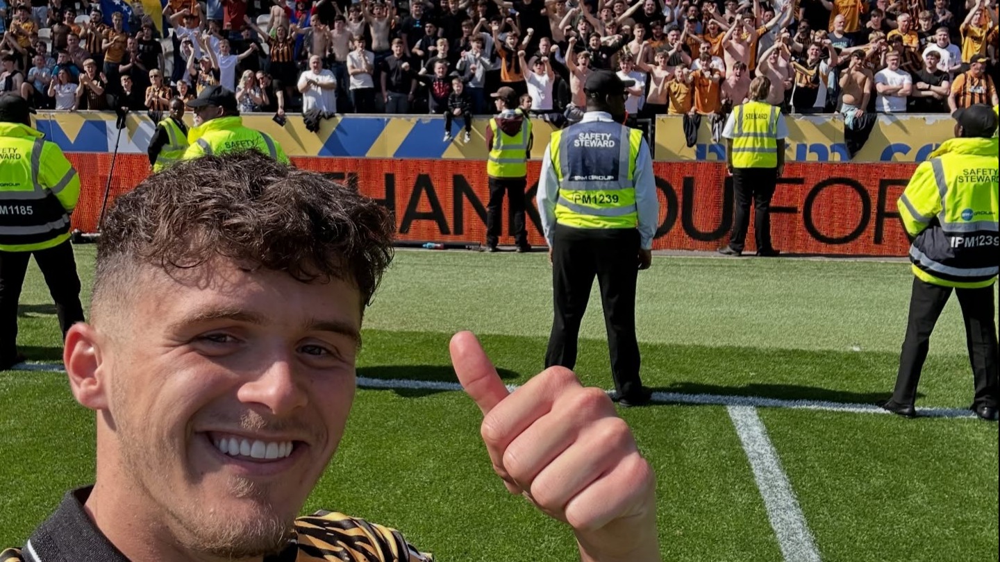 Hull City, play-off'a kaldı. Acun Ilıcalı'nın gözyaşları