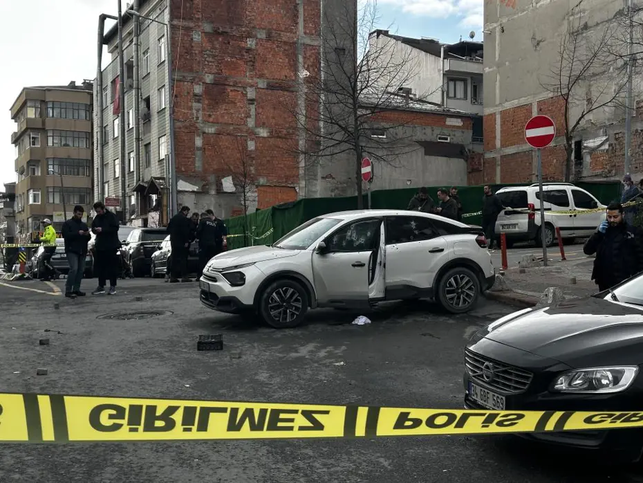 Kağıthane’de kanlı pusu. 26 yaşındaki Burak aracında öldürüldü