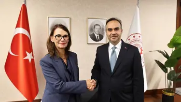 Bakan Kacır'dan Sıfır Atık Forumu'nda yoğun diplomasi trafiği