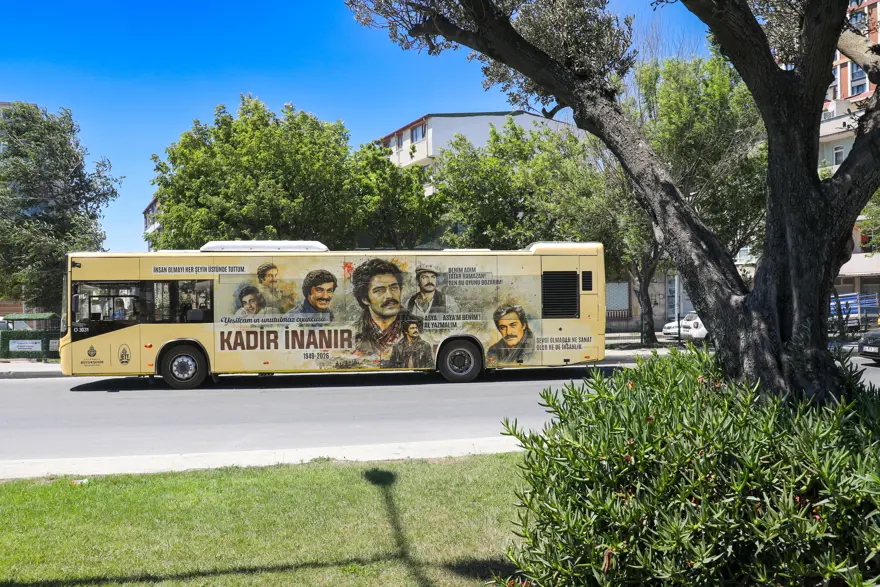 Kadir İnanır'ın anısına... Hatırası İstanbul sokaklarında yaşayacak 1 Kadir İnanır'ın anısına... Hatırası İstanbul sokaklarında yaşayacak 1