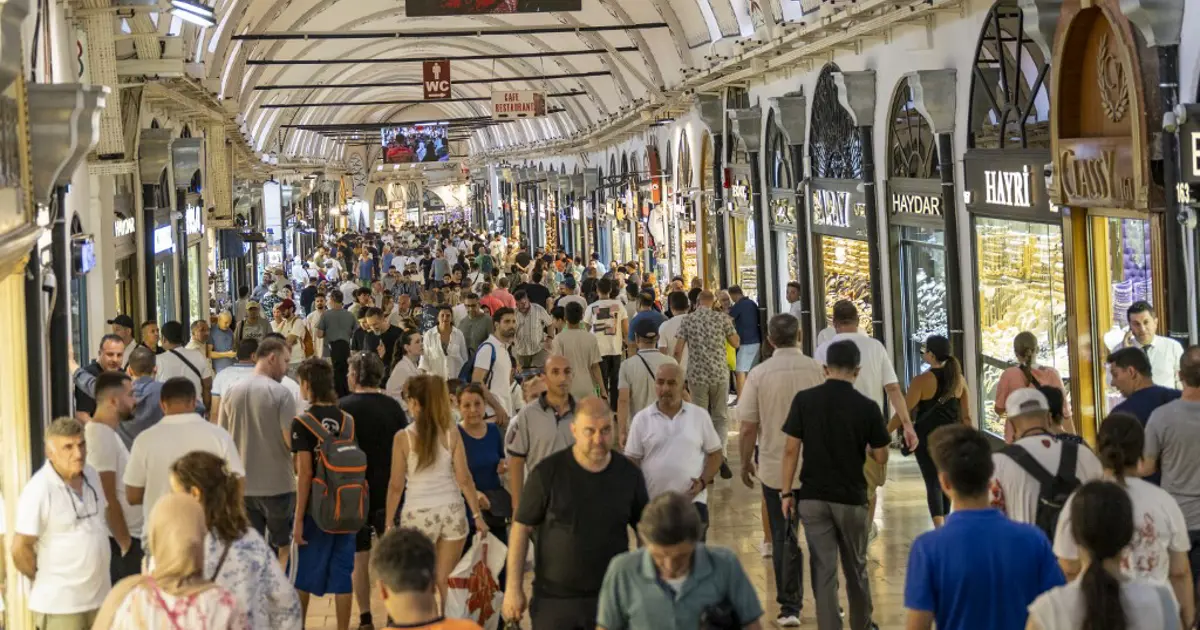 Kapalıçarşı'daki "kara para" operasyonunda 26 şüpheli tutuklandı