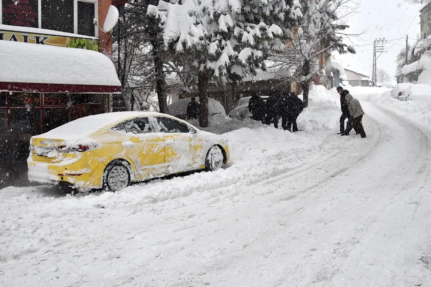 KAR GERİ DÖNÜYOR 6