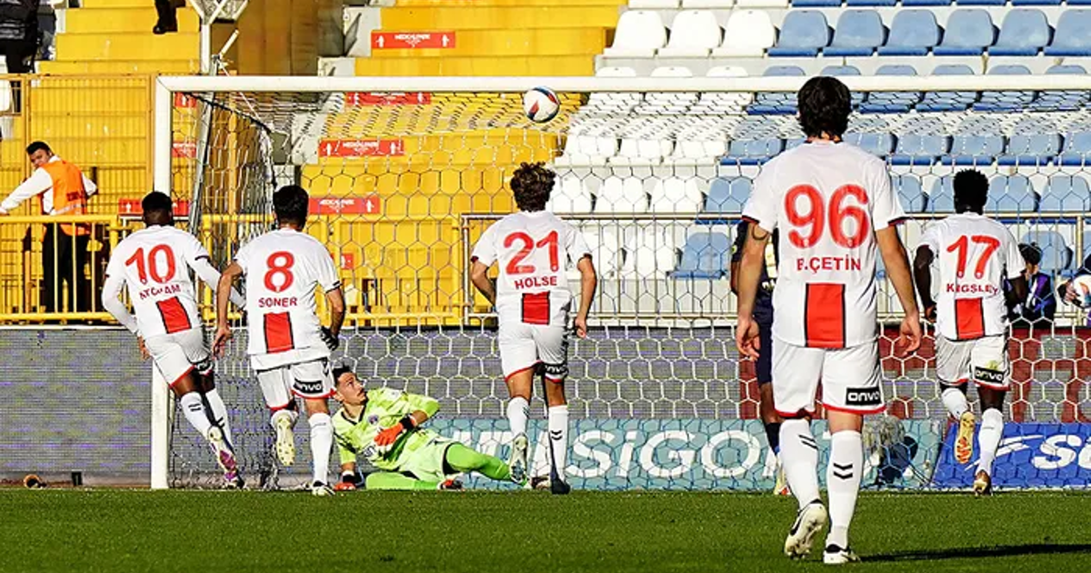 Kasımpaşa-Samsunspor maçında şike iddiası, 8 dakikada 2 penaltı kaçmıştı