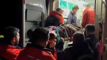 Kayıp yaşlı kadın donmak üzereyken bulundu