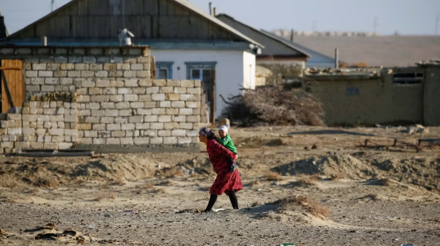 Kasabanın nüfusu 10 binden 216'ya indi. Binlerce ev boş kaldı haber görseli