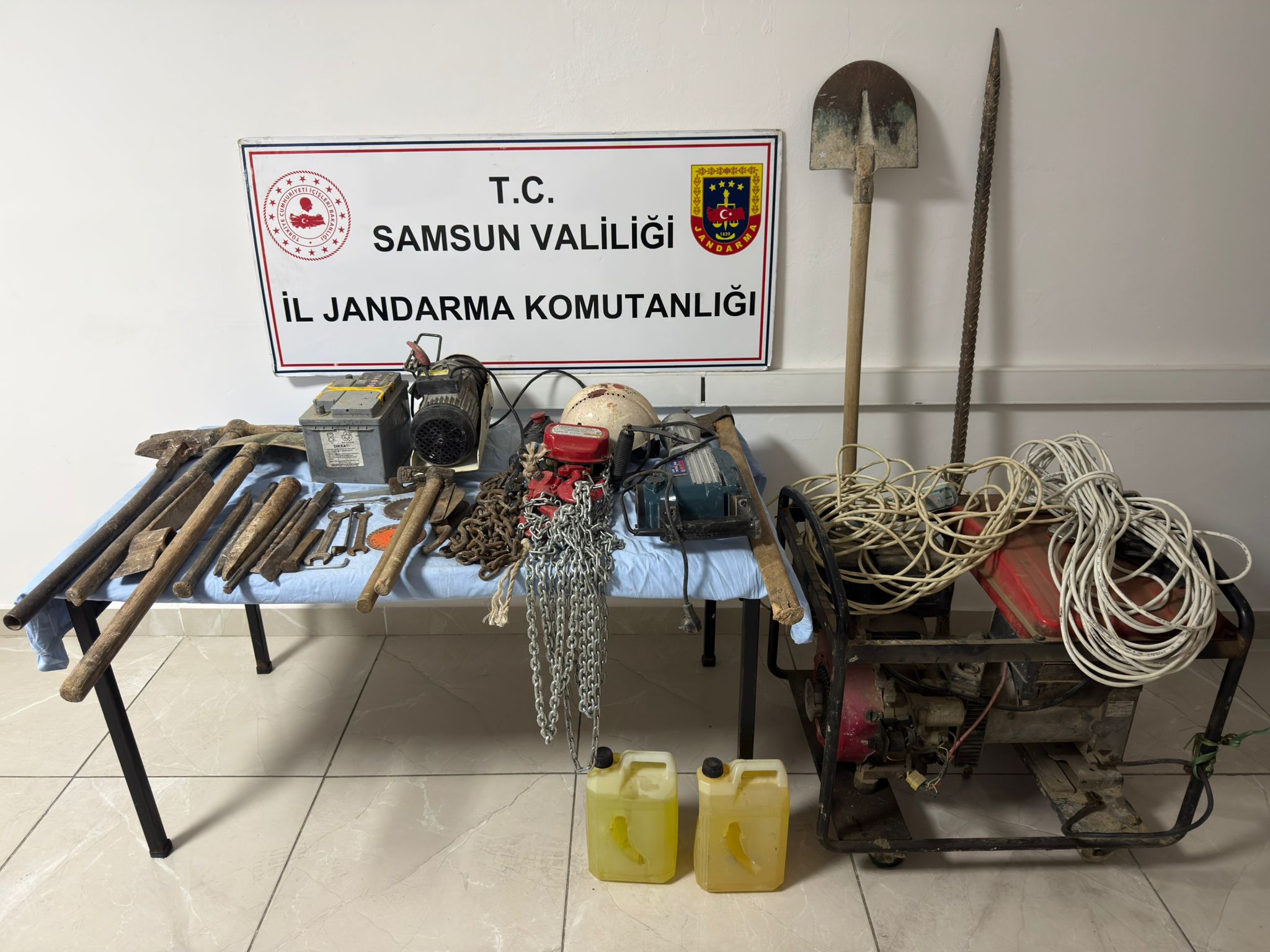 Kaçak kazıya gözaltı