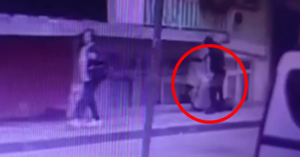 Şişli'de kesik baş cinayetinden yeni görüntüler. Cesedi bavulla balkondan çıkarıp taksiye koydular