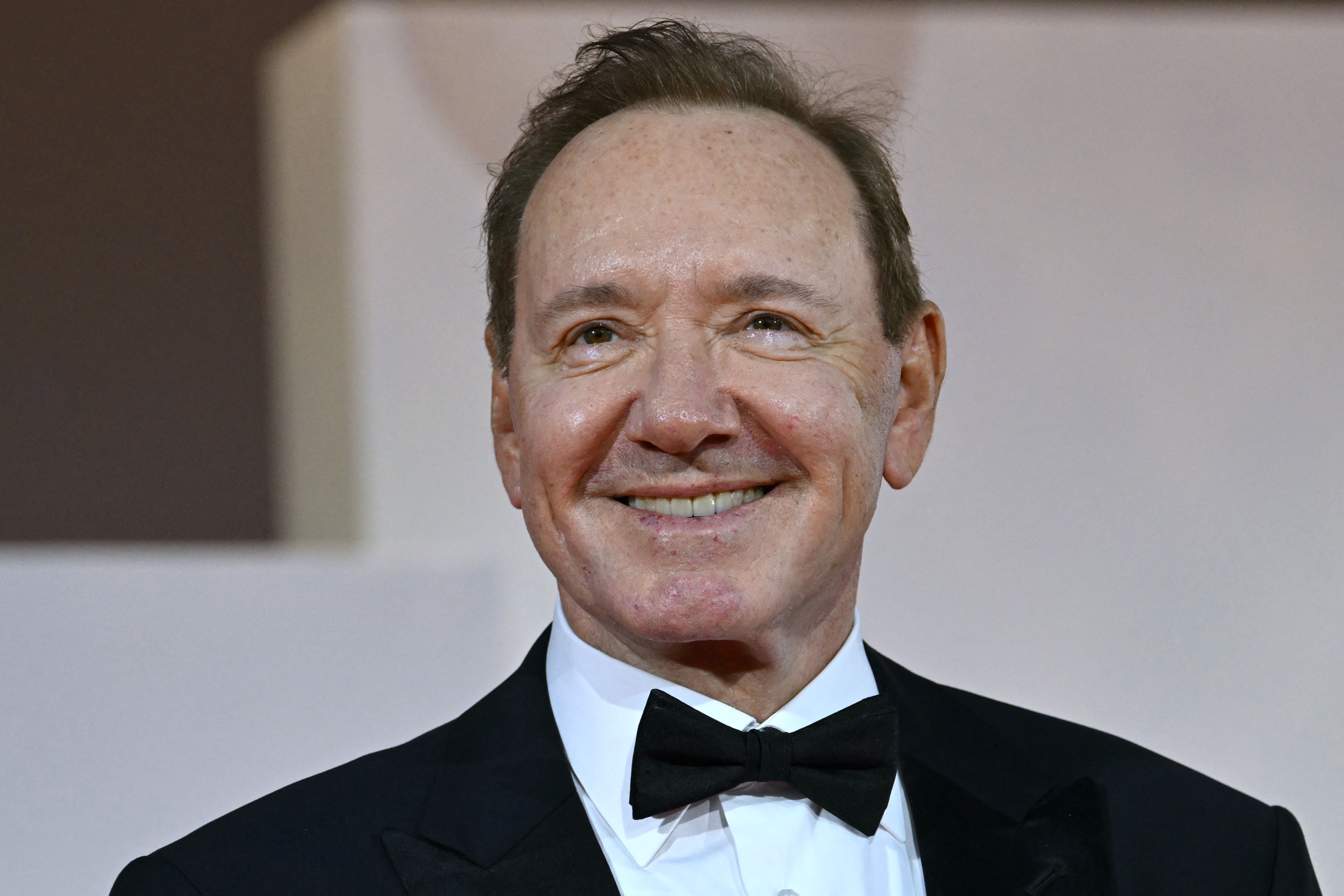 Kevin Spacey setlere dönüyor. Melodies in the Forest filminde başrol oynayacak