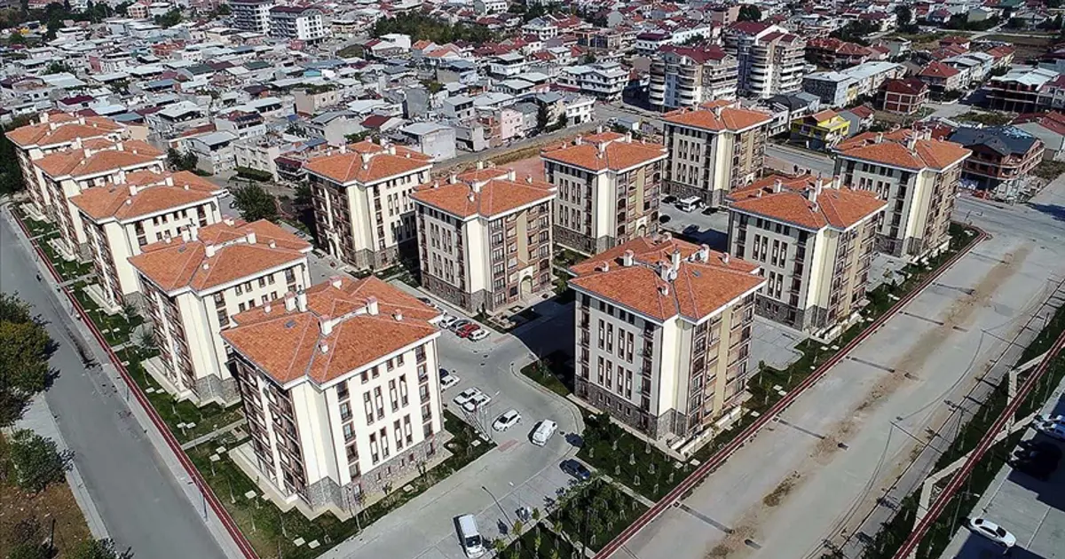 TOKİ 500 bin sosyal konut kampanyasına 936 bin 159 kişi başvurdu. Başvurular devam ediyor