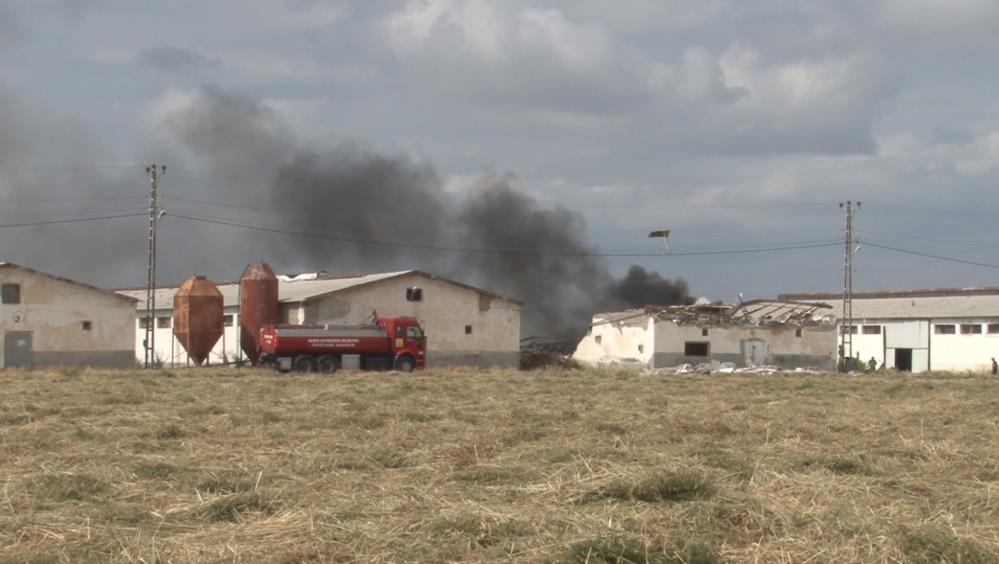 Konya'da havai fişek deposunda yangın